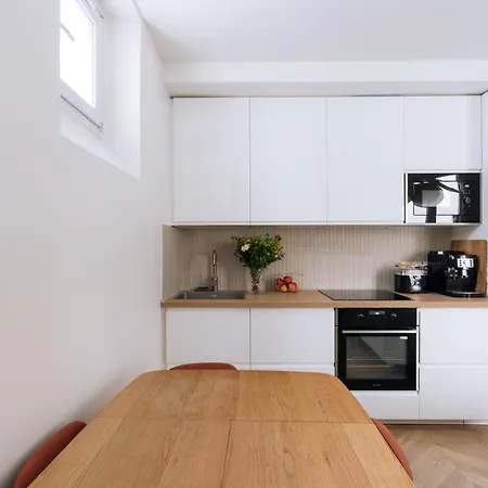 Gorgeous Modern 1bd Oberkampf! Paris