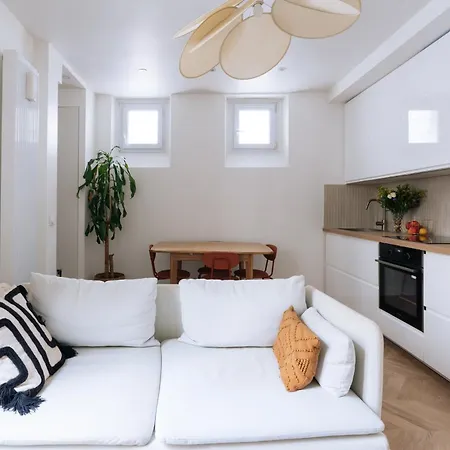 Apartment Gorgeous Modern 1bd Oberkampf! *