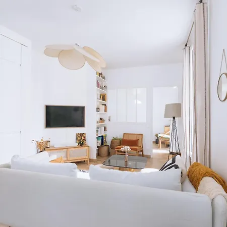 Gorgeous Modern 1bd Oberkampf! Apartment Paris